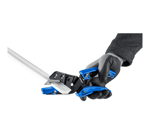 ЗУБР Универсал, для пластмассовых и резиновых профилей, угловые ножницы со сменным трапециевидным лезвием, Профессионал (23371) купить  в Сочи