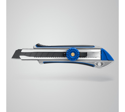 ЗУБР Титан-В, 18 мм, металлический обрезиненный нож с винтовым фиксатором, Профессионал (09174) купить  в Сочи