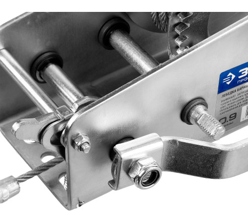 ЗУБР 0.9 т, 8 м, ручная барабанная тяговая тросовая лебедка, Профессионал (43113-0.9) купить  в Сочи