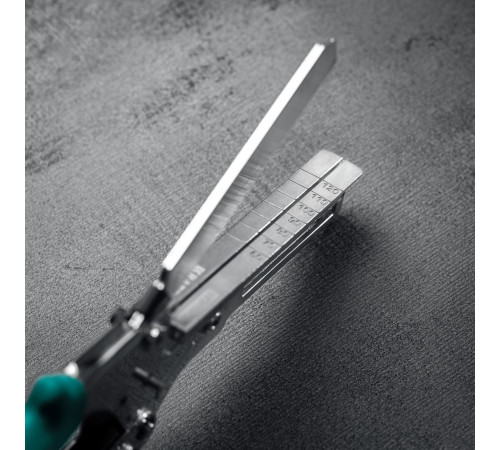 KRAFTOOL PELIKAN 120 до 120 мм, Удлиненные угловые ножницы для пластмассовых и резиновых профилей (23370) купить  в Сочи