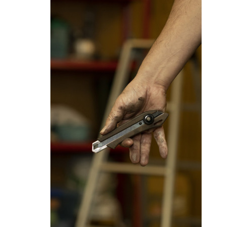 OLFA WOOD-PP Models 18 мм, с сегментированным лезвием, нож (OL-WD-L) купить  в Сочи