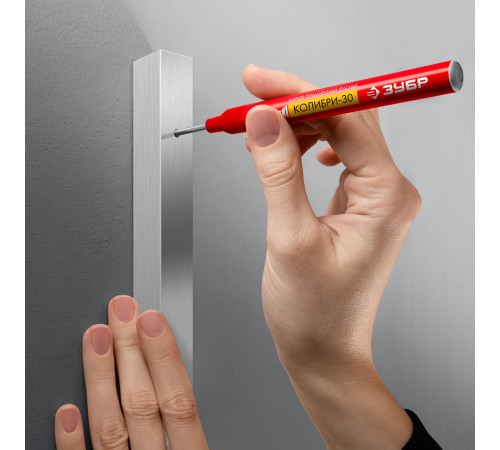 ЗУБР Колибри-30 красный, наконечник L 30 мм, ᴓ 2.8 мм, перманентный маркер для отверстий (06338-3) купить  в Сочи