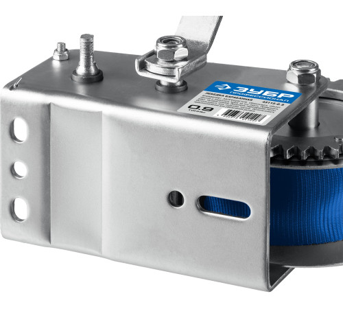 ЗУБР 0.9 т, 10 м, ручная барабанная тяговая ленточная лебедка, Профессионал (43115-0.9) купить  в Сочи